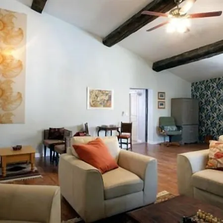 Maison De Textile Apartment