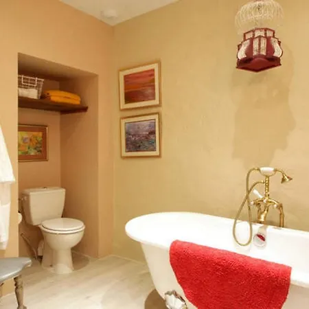 Apartment Maison De Textile *