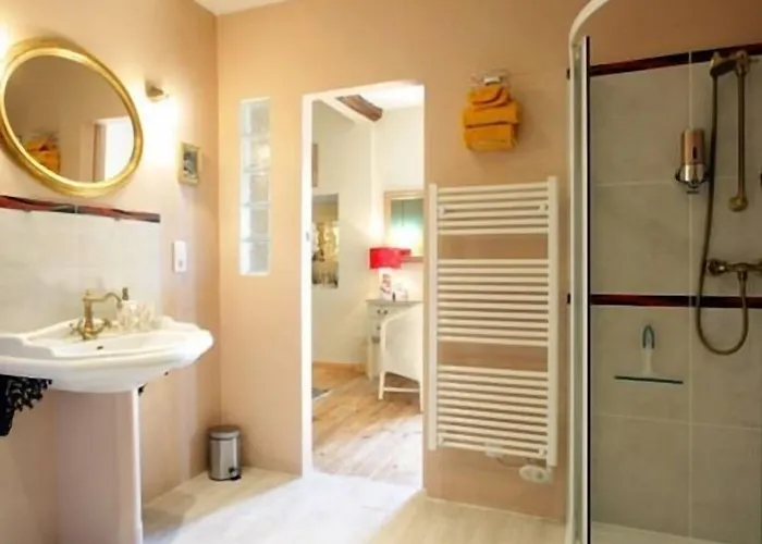 Maison De Textile * Montolieu