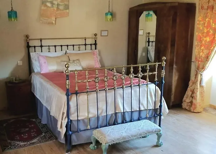 Maison De Textile Montolieu